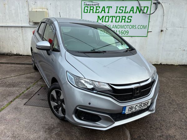 Honda Fit Hatchback, Petrol Hybrid, 2019, Silver