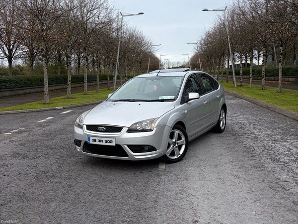 Ford Focus Hatchback, Petrol, 2008, Silver