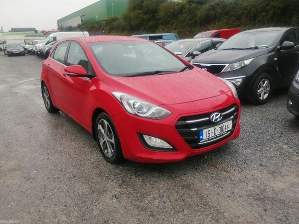 Hyundai i30 Hatchback, Diesel, 2015, Red