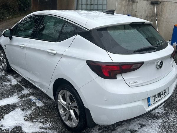 Opel Astra Hatchback, Diesel, 2017, White