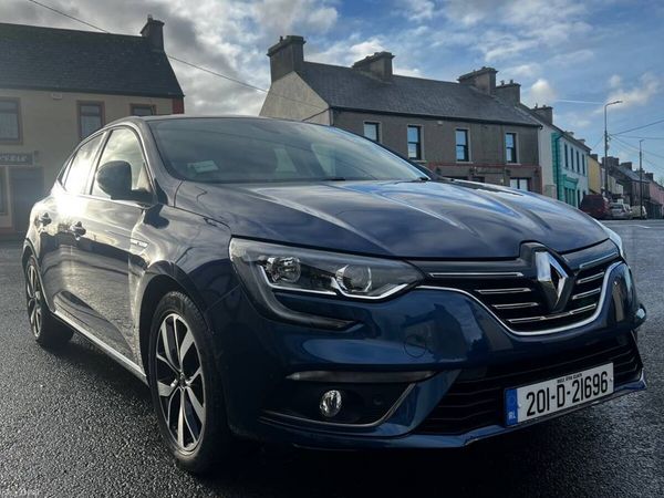 Renault Megane Hatchback, Petrol, 2020, Blue