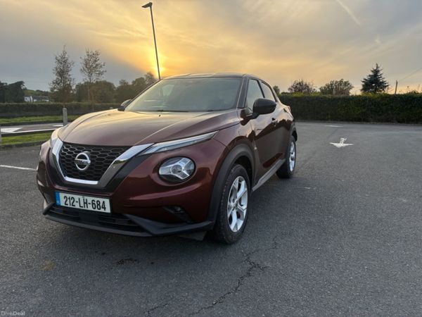 Nissan Juke MPV, Petrol, 2021, Red