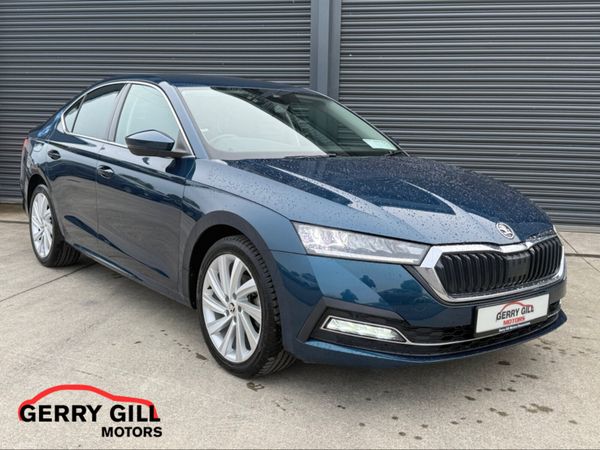 Skoda Octavia Hatchback, Diesel, 2024, Blue