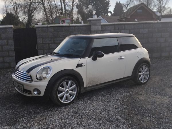 Mini Cooper Hatchback, Petrol, 2007, White