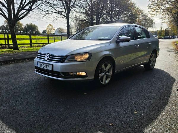 Volkswagen Passat Saloon, Diesel, 2012, Silver