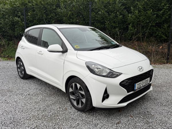 Hyundai i10 Hatchback, Petrol, 2023, White