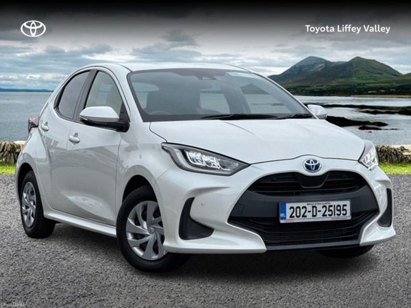 Toyota Yaris Hatchback, Petrol Hybrid, 2020, White