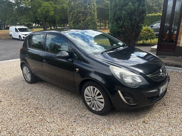 Opel Corsa Hatchback, Petrol, 2014, Black