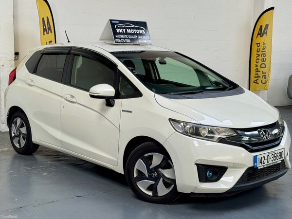 Honda Fit Hatchback, Petrol Hybrid, 2014, White