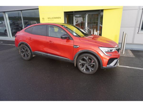 Renault Arkana Hatchback, Petrol, 2023, Red