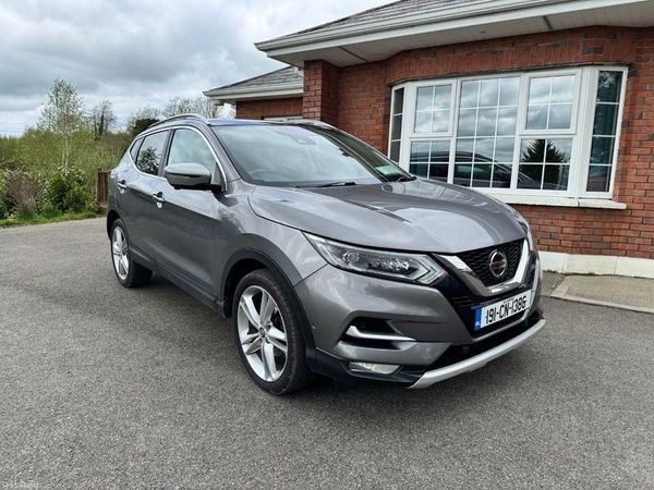 Nissan Qashqai Hatchback, Petrol, 2019, Grey