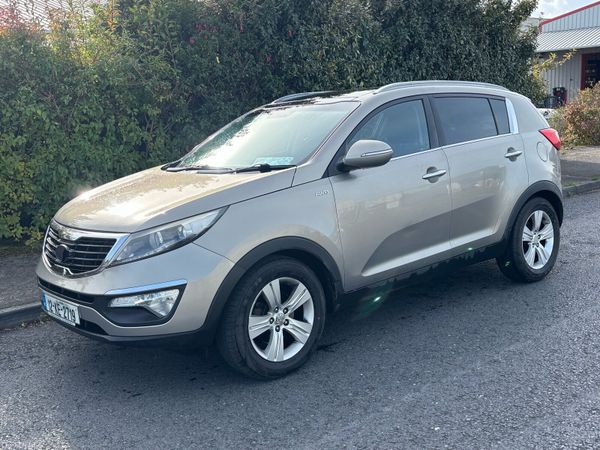Kia Sportage SUV, Diesel, 2012, Silver