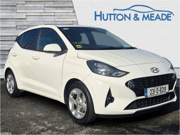 Hyundai i10 Hatchback, Petrol, 2023, White