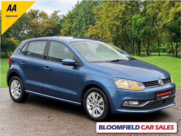 Volkswagen Polo Hatchback, Petrol, 2017, Blue