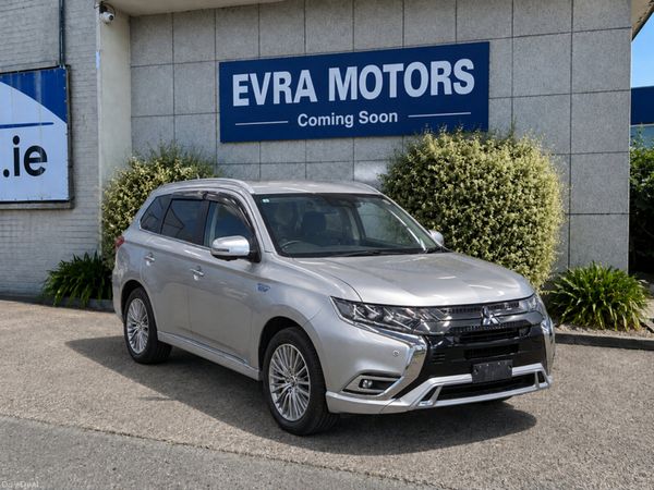 Mitsubishi Outlander SUV, Petrol Plug-in Hybrid, 2021, Silver