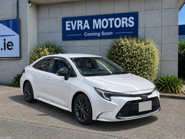 Toyota Corolla Saloon, Petrol Hybrid, 2022, White