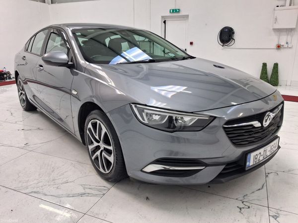 Vauxhall Insignia Hatchback, Diesel, 2018, Grey