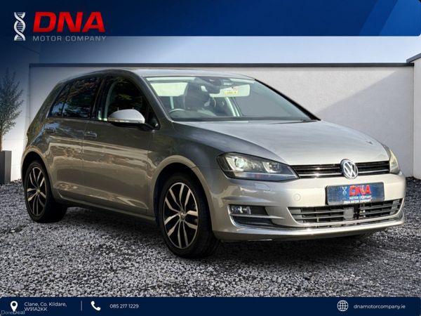 Volkswagen Golf Hatchback, Petrol, 2017, Silver