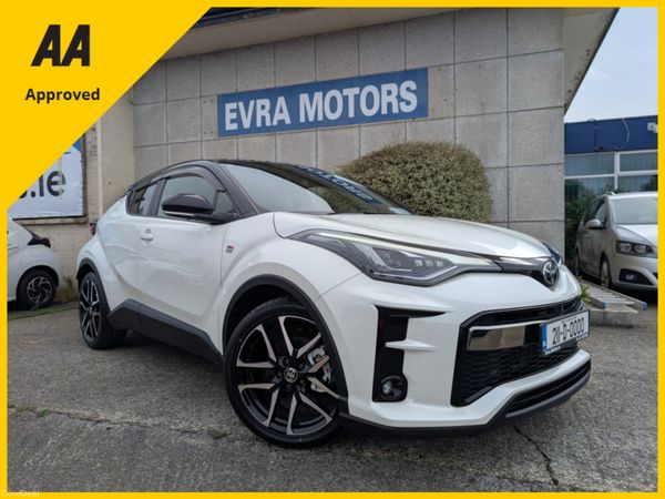 Toyota C-HR SUV, Petrol Hybrid, 2021, White