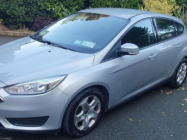 Ford Focus Hatchback, Petrol, 2016, Silver