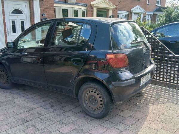 Toyota Yaris Hatchback, Petrol, 2003, Black
