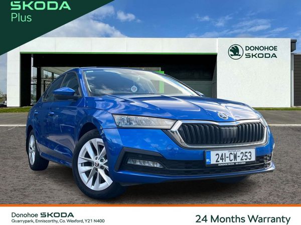 Skoda Octavia Saloon, Petrol, 2024, Blue