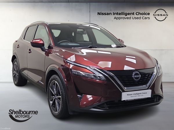 Nissan Qashqai Hatchback, Petrol Hybrid, 2023, Red