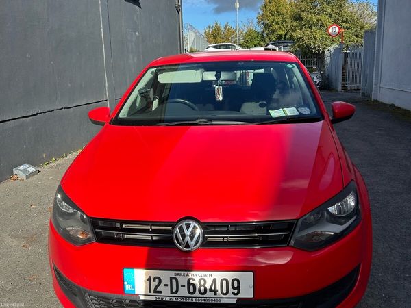Volkswagen Polo Hatchback, Petrol, 2012, Red