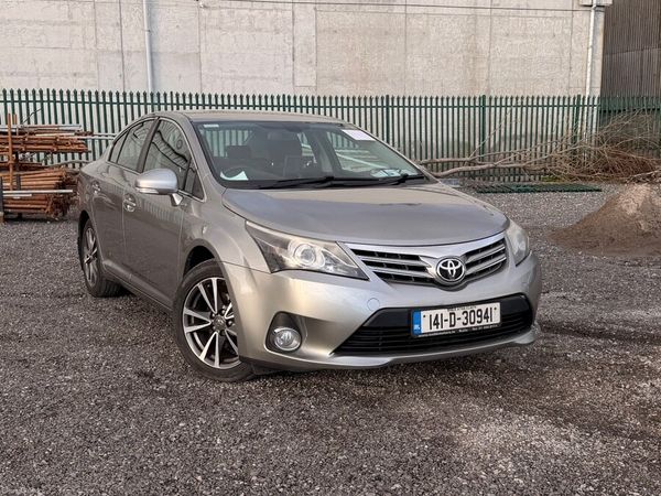 Toyota Avensis Saloon, Diesel, 2014, Grey
