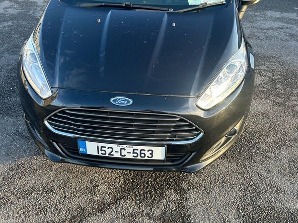 Ford Fiesta Hatchback, Petrol, 2015, Black