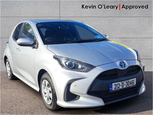 Toyota Yaris Hatchback, Petrol Hybrid, 2021, Silver