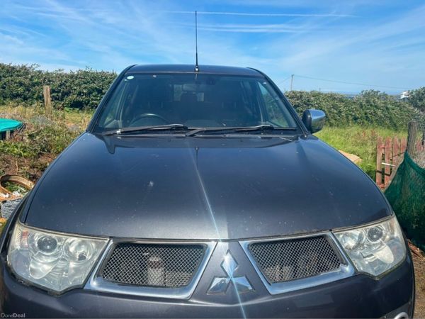 Mitsubishi L200 Pick Up, Diesel, 2013, Grey