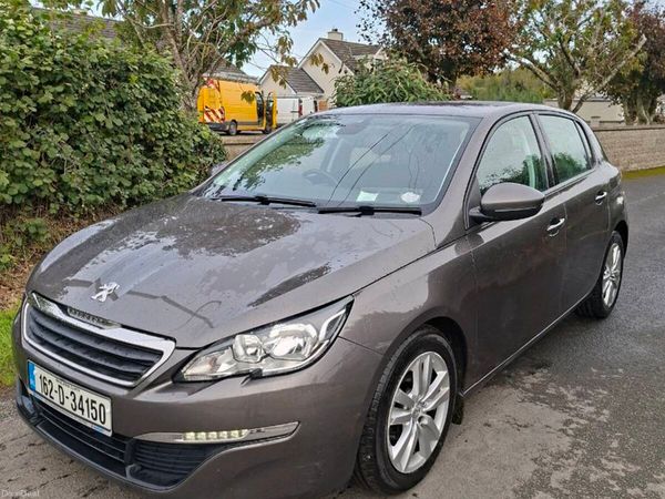 Volkswagen Golf Hatchback, Petrol, 2016, Navy