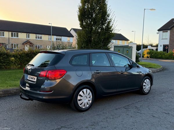 Opel Astra MPV, Diesel, 2011, Grey