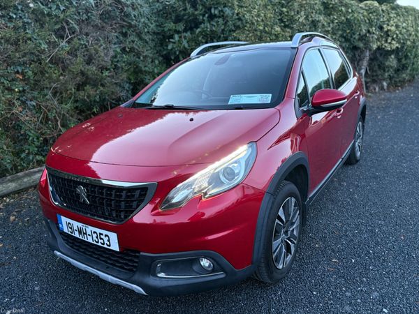 Peugeot 2008 Estate, Diesel, 2019, Red