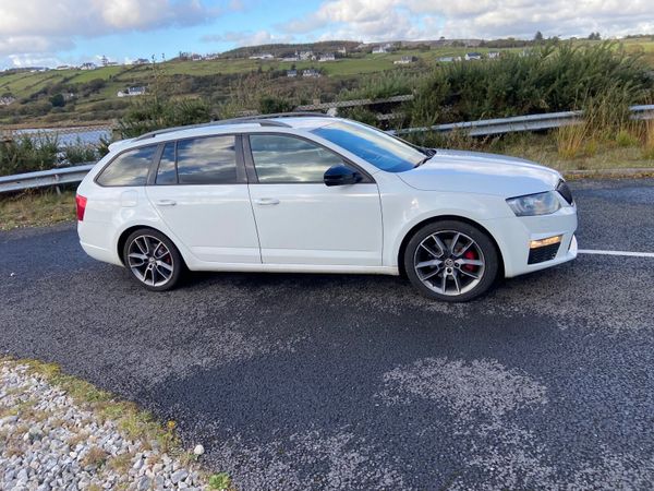 Skoda Octavia Estate, Diesel, 2016, White
