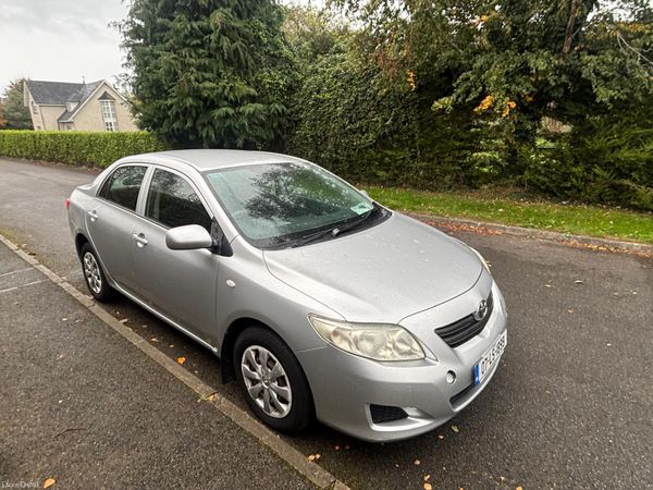 Toyota Corolla Saloon, Petrol, 2007, Silver