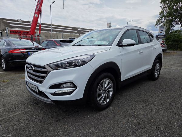 Hyundai Tucson SUV, Diesel, 2017, White