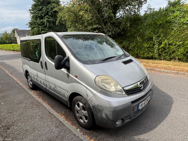 Opel Vivaro Minibus, Diesel, 2008, Silver