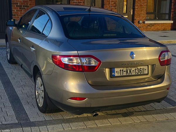 Renault Fluence Saloon, Diesel, 2011, Gold