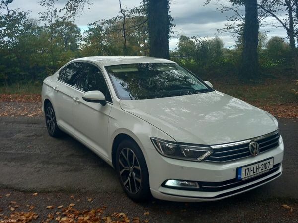 Volkswagen Passat Saloon, Diesel, 2017, White