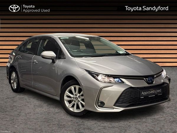 Toyota Corolla Saloon, Petrol Hybrid, 2024, Silver