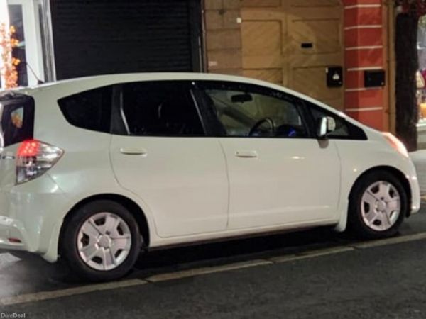 Honda Fit Hatchback, Petrol Hybrid, 2010, White