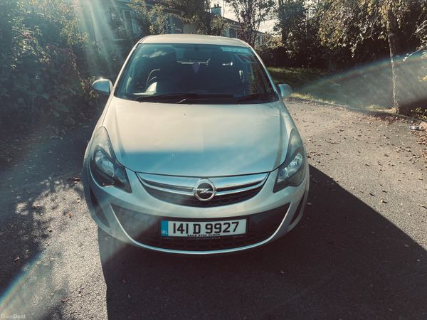 Opel Corsa Hatchback, Petrol, 2014, Silver
