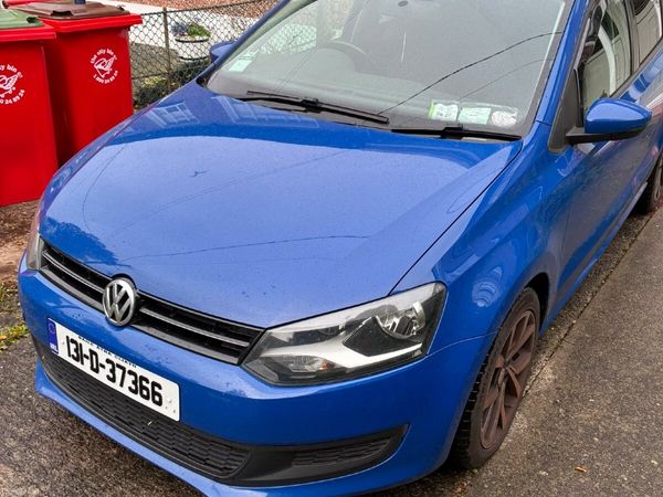 Volkswagen Polo Hatchback, Petrol, 2013, Blue