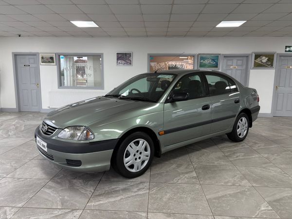 Toyota Avensis Saloon, Petrol, 2002, Green