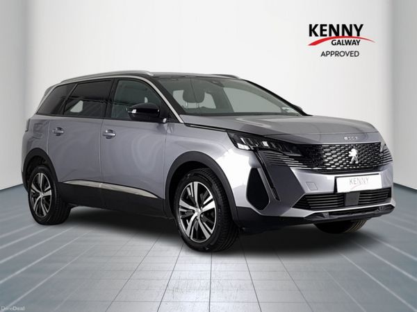 Peugeot 5008 MPV, Diesel, 2025, Grey