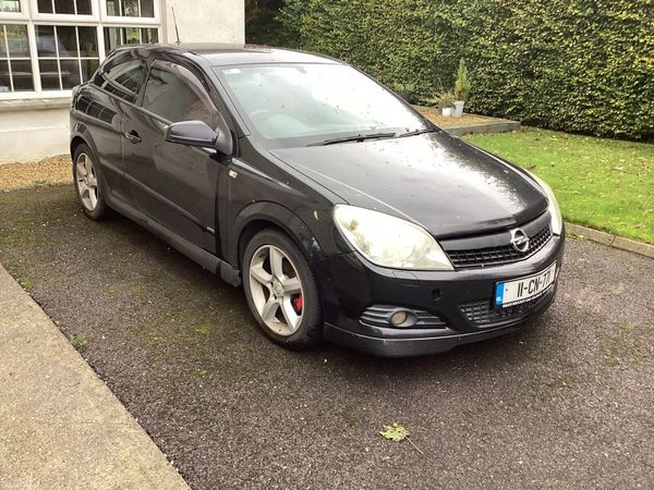 Opel Astra Hatchback, Diesel, 2011, Black