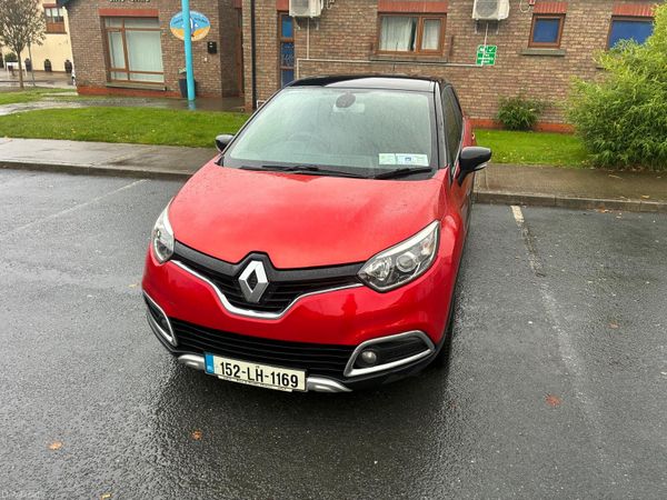 Renault Captur Hatchback, Diesel, 2015, Red