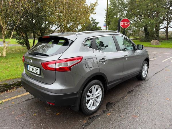 Nissan Qashqai Hatchback, Diesel, 2016, Grey